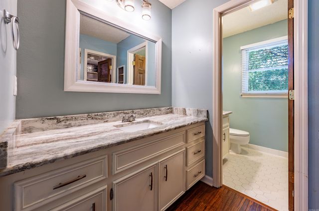 5 Pebble Beach Court, Little Rock, AR 72212
