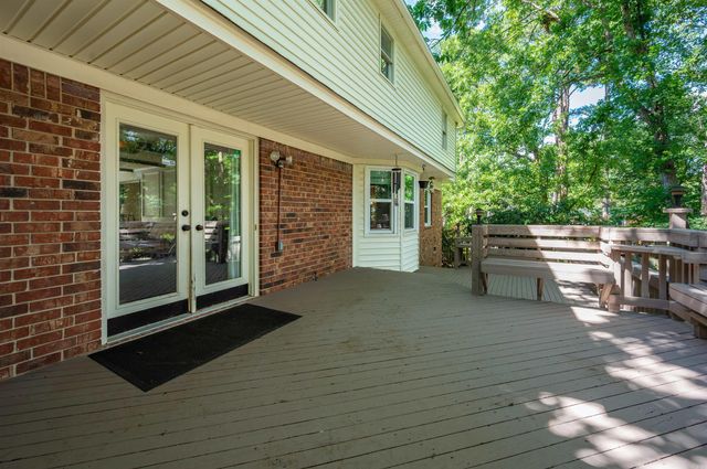 5 Pebble Beach Court, Little Rock, AR 72212