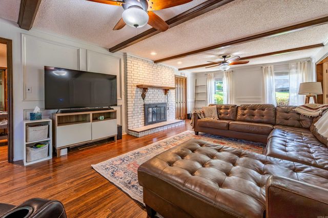 5 Pebble Beach Court, Little Rock, AR 72212