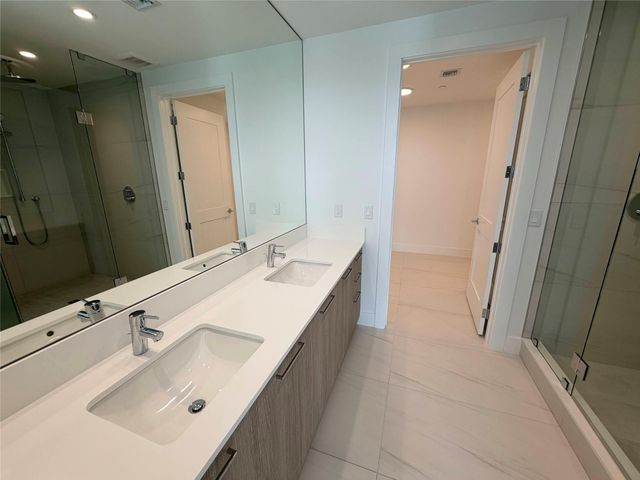 153 N Seabreeze blv S-903, Fort Lauderdale, FL 33304