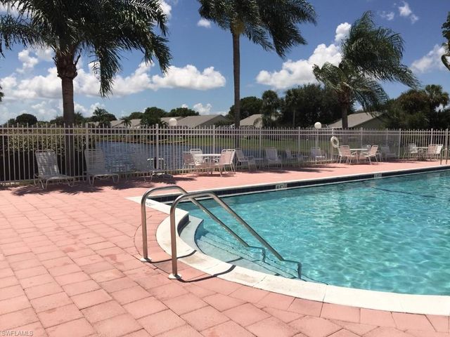 2389 Piccadilly Circus, Naples, FL 34112
