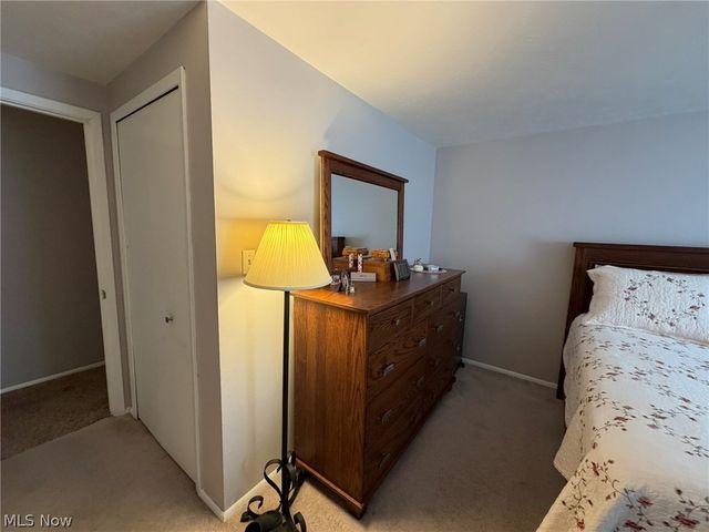 6482 State Road E16, Parma, OH 44134