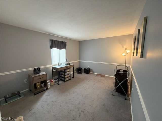 6482 State Road E16, Parma, OH 44134