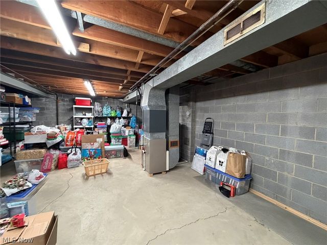 6482 State Road E16, Parma, OH 44134