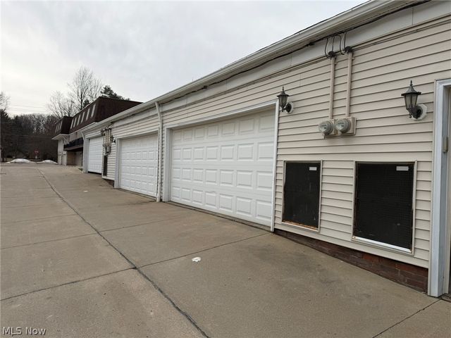 6482 State Road E16, Parma, OH 44134