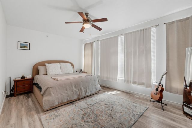 1201 Beaconsfield Lane, Arlington, TX 76011