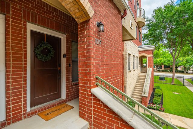1201 Beaconsfield Lane, Arlington, TX 76011