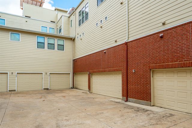 1201 Beaconsfield Lane, Arlington, TX 76011