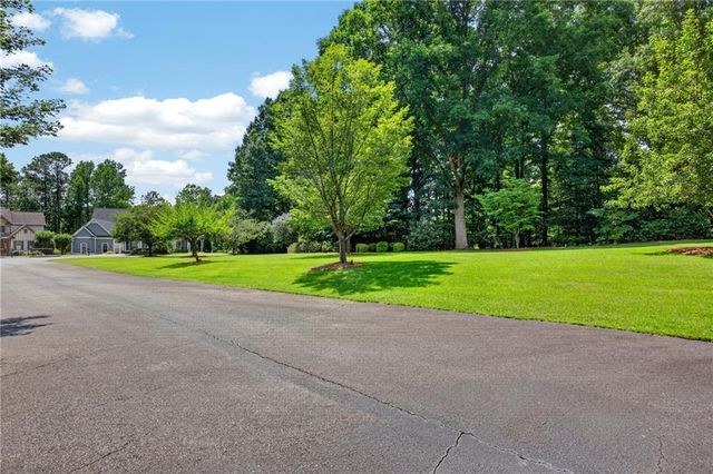 1420 Masters Court NW, Kennesaw, GA 30144