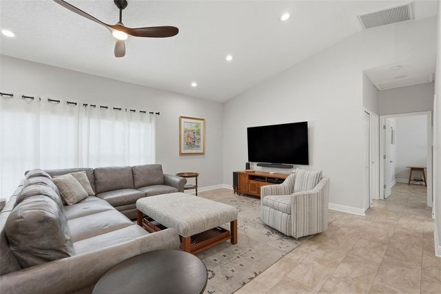 661 7TH AVENUE N, Tierra Verde, FL 33715