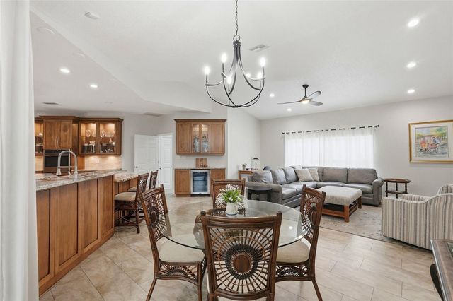 661 7TH AVENUE N, Tierra Verde, FL 33715