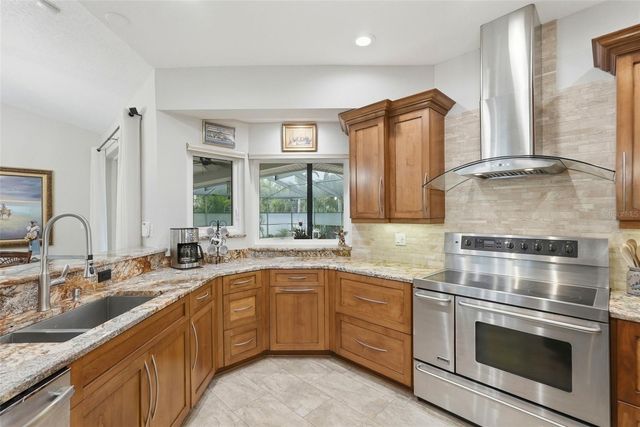 661 7TH AVENUE N, Tierra Verde, FL 33715