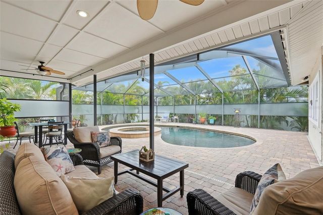661 7TH AVENUE N, Tierra Verde, FL 33715