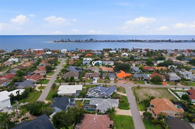 661 7TH AVENUE N, Tierra Verde, FL 33715
