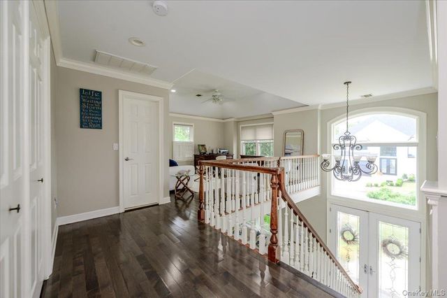27 Crescent Cove Drive, Seaford, NY 11783
