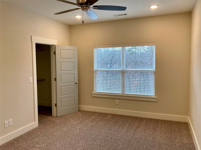 4 Kemble Circle, Bella Vista, AR 72714