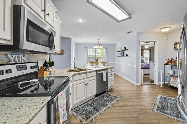 1304 Riverwood Drive, Jacksonville, AR 72076