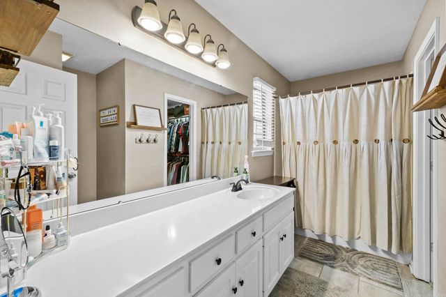 1304 Riverwood Drive, Jacksonville, AR 72076
