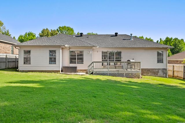 1304 Riverwood Drive, Jacksonville, AR 72076