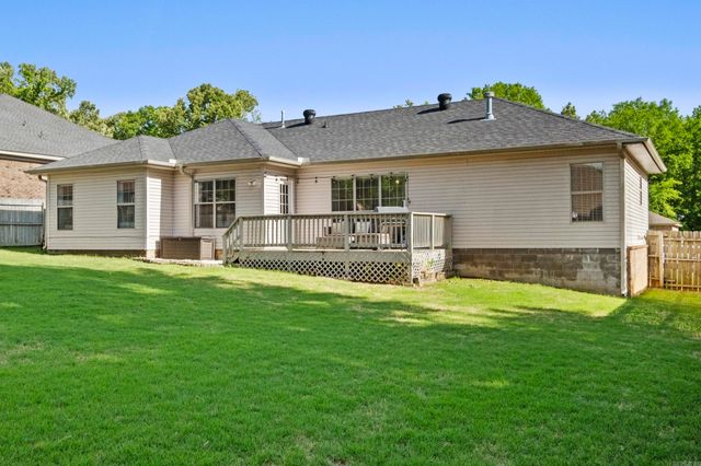 1304 Riverwood Drive, Jacksonville, AR 72076