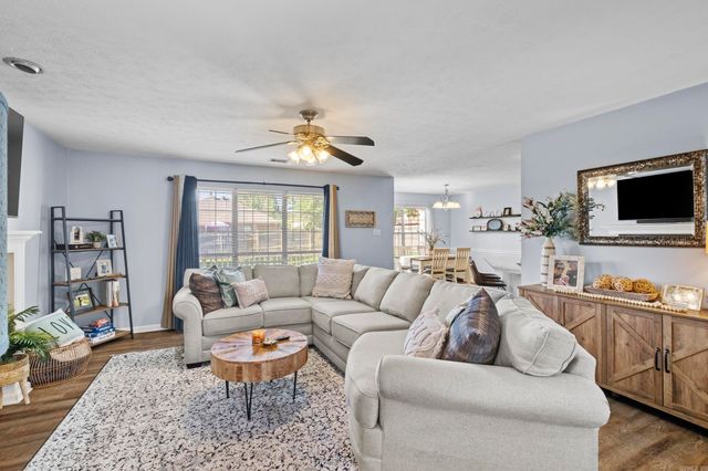 1304 Riverwood Drive, Jacksonville, AR 72076