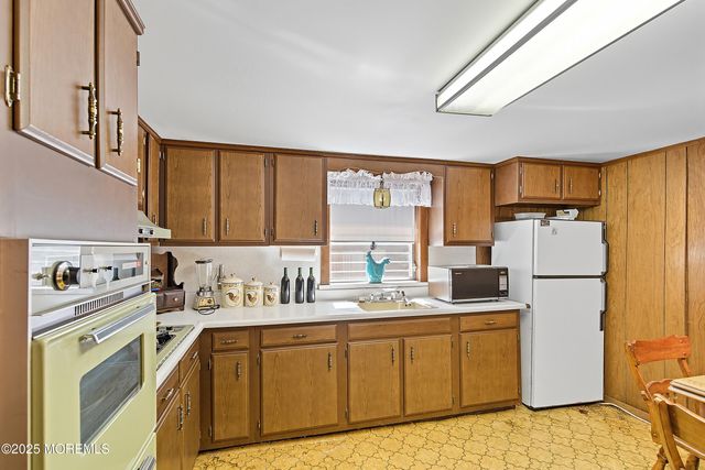 1130 Monroe Avenue, Whiting, NJ 08759