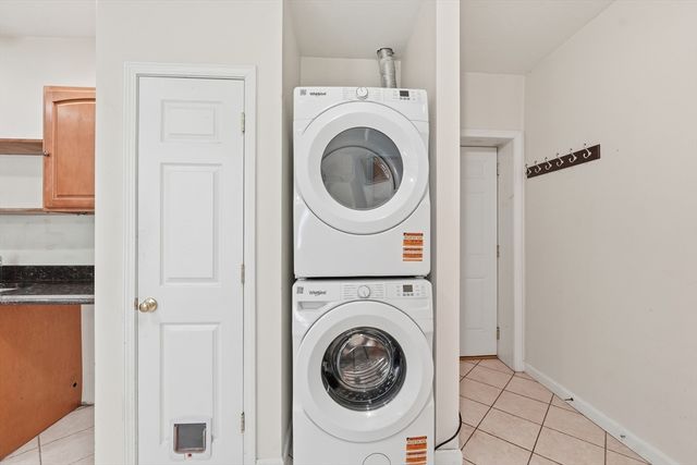 143 Providence St 2, Worcester, MA 01604