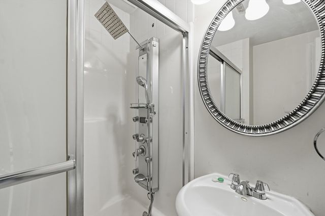 143 Providence St 2, Worcester, MA 01604