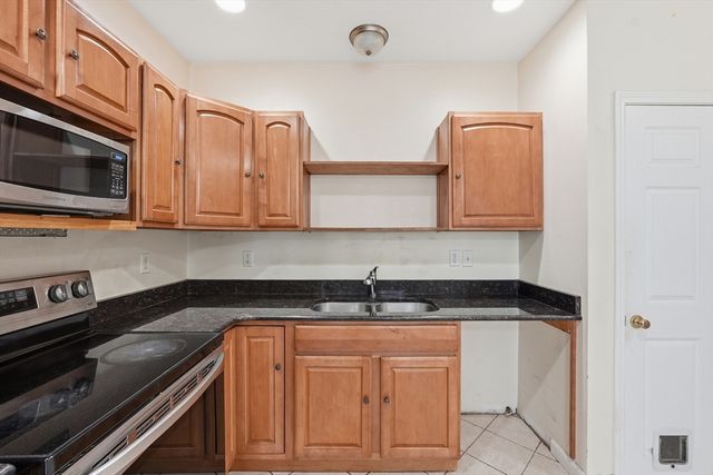 143 Providence St 2, Worcester, MA 01604