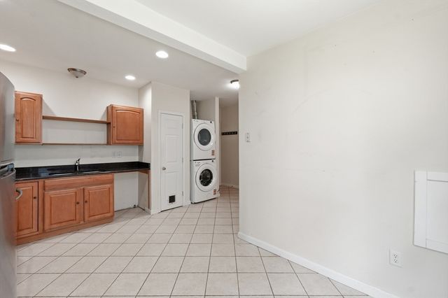143 Providence St 2, Worcester, MA 01604
