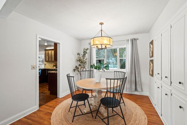 8930 N Maitland ROAD, Bayside, WI 53217