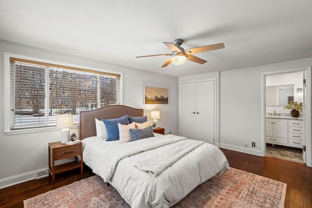 8930 N Maitland ROAD, Bayside, WI 53217