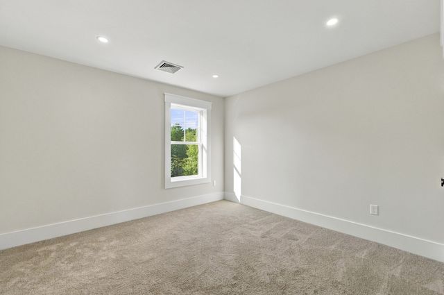7 Ursula's Way, Seekonk, MA 02771