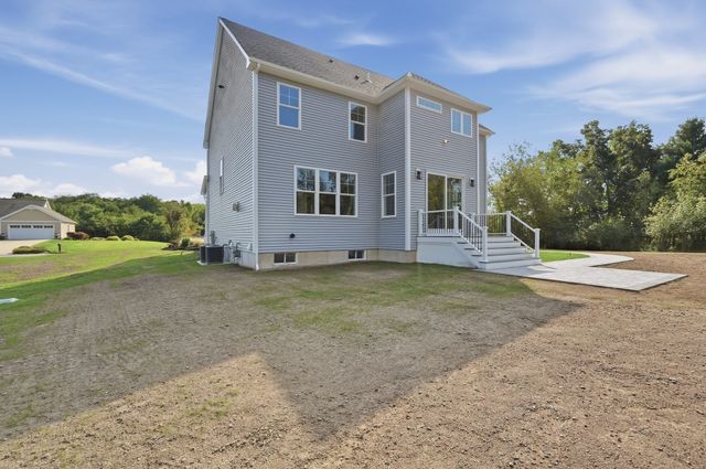 7 Ursula's Way, Seekonk, MA 02771