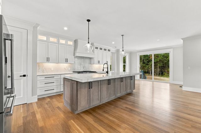 7 Ursula's Way, Seekonk, MA 02771