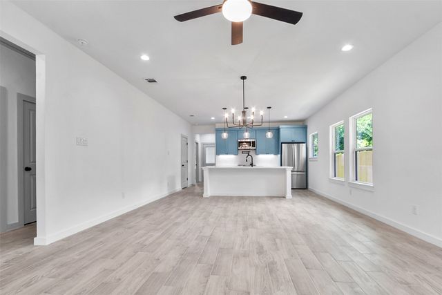 112 Whiteface Drive, Mabank, TX 75156