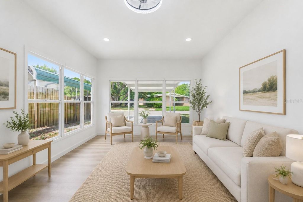 Image 17 of property listing at 907 LEISURE AVENUE, Tampa, FL 33613