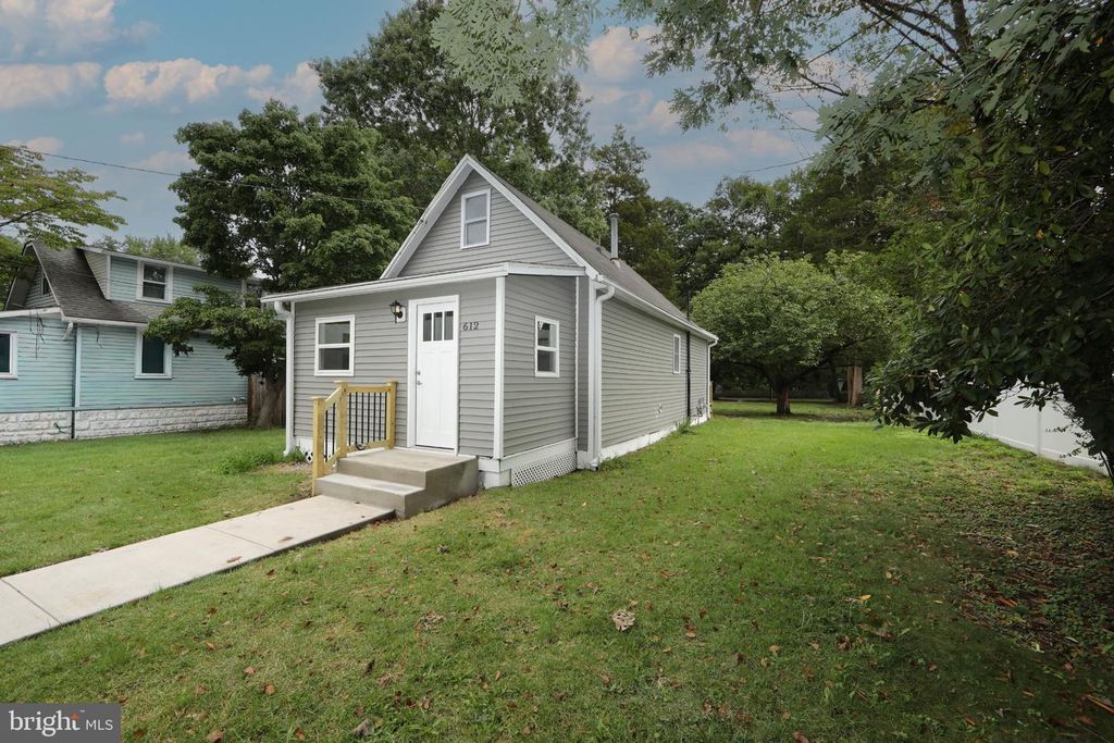 612 OAK AVE, DEPTFORD, NJ 08096 — exterior