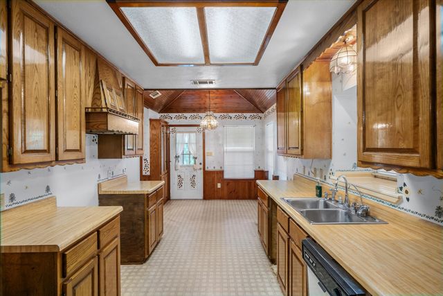1867 Fm 513 S, Campbell, TX 75422