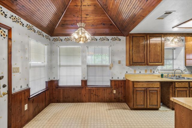 1867 Fm 513 S, Campbell, TX 75422