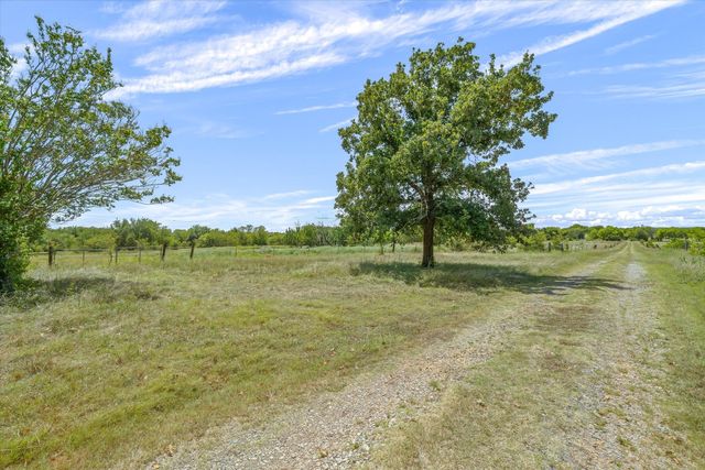 1867 Fm 513 S, Campbell, TX 75422