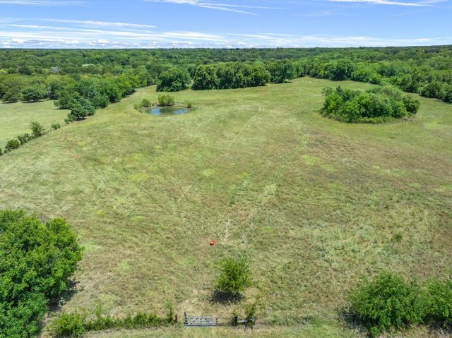 1867 Fm 513 S, Campbell, TX 75422