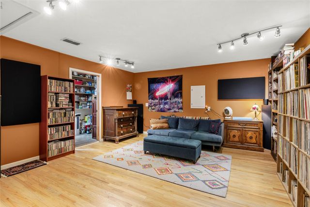 5403 Jeffburn CV, Austin, TX 78745