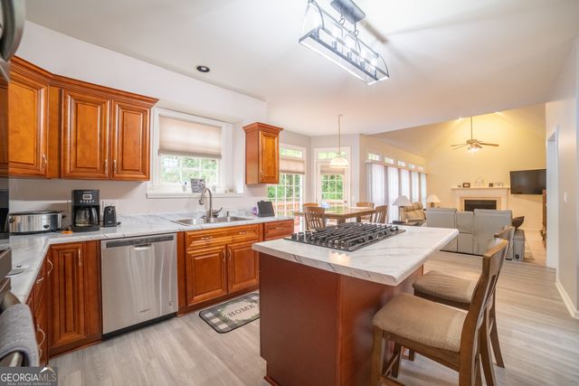 136 Championship Court, Fayetteville, GA 30215