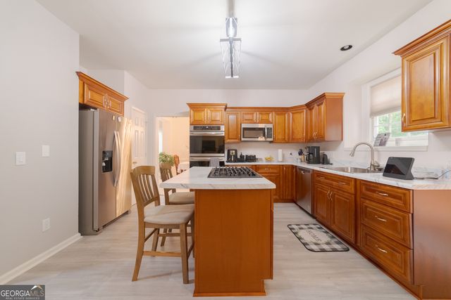 136 Championship Court, Fayetteville, GA 30215