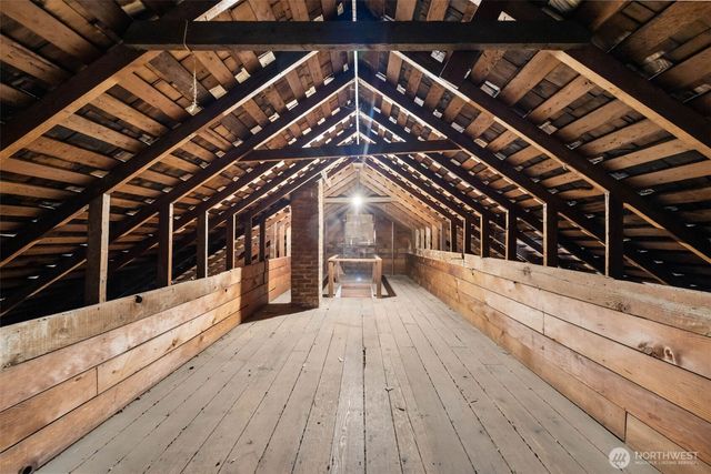 1008 S 37th Street, Tacoma, WA 98418