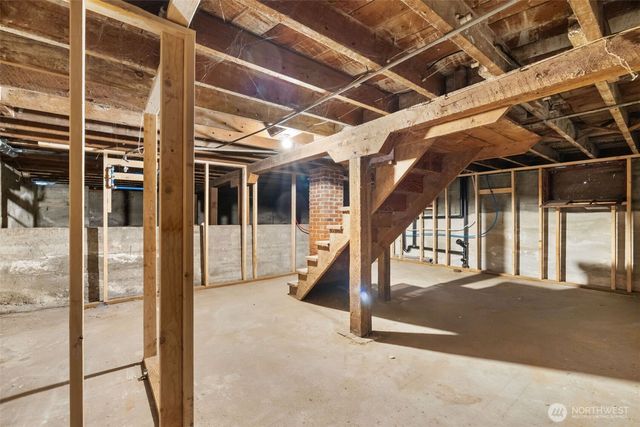 1008 S 37th Street, Tacoma, WA 98418