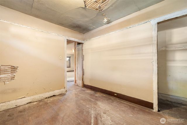 1008 S 37th Street, Tacoma, WA 98418