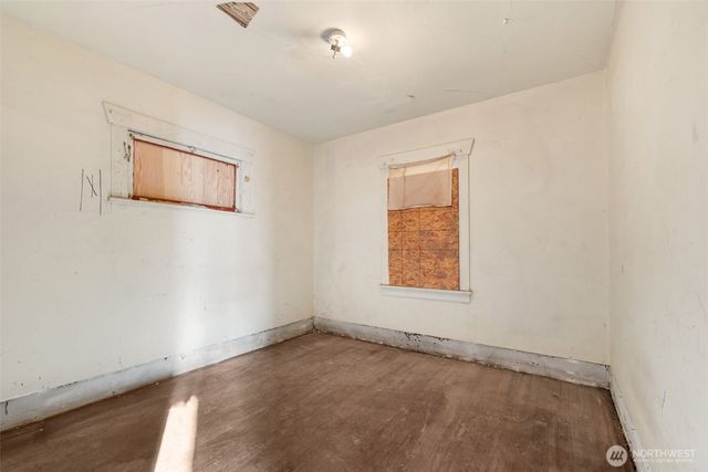 1008 S 37th Street, Tacoma, WA 98418