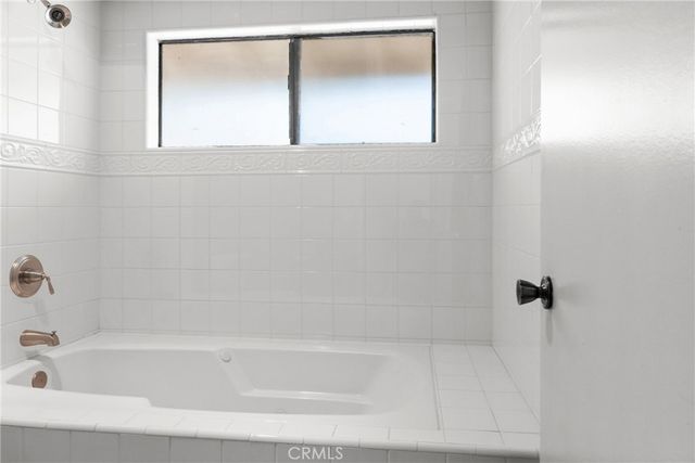 1207 Touchstone, Santa Maria, CA 93454